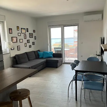 Tims Apartment